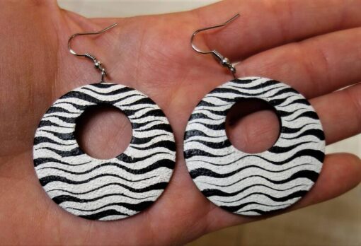 Zebraprint Ohrringe aus Holz